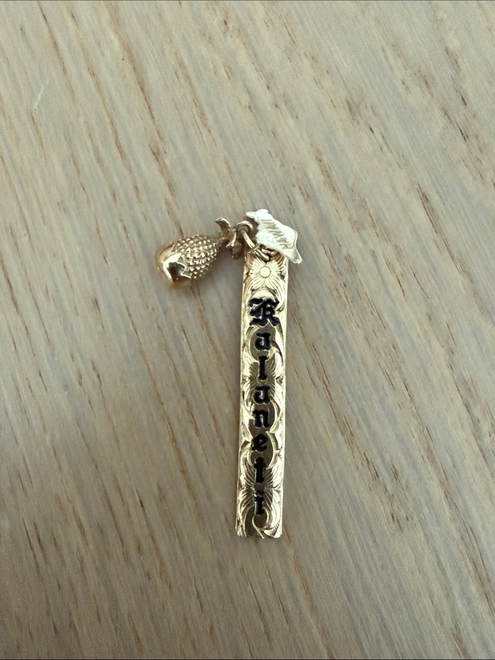 14k gold hawaiian pendant